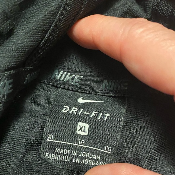 Nike youth dry fit pull over hoodie size XL - Picture 4 of 4
